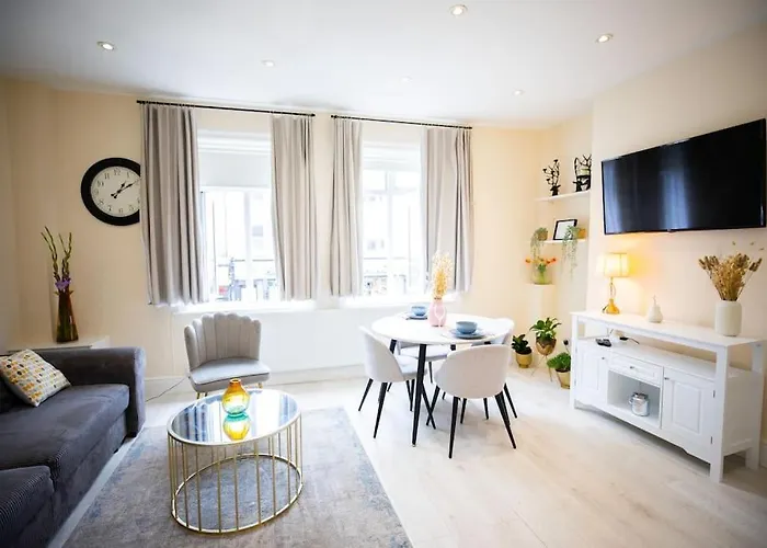 Hammersmith Apollo 1 Bedroom Apartment